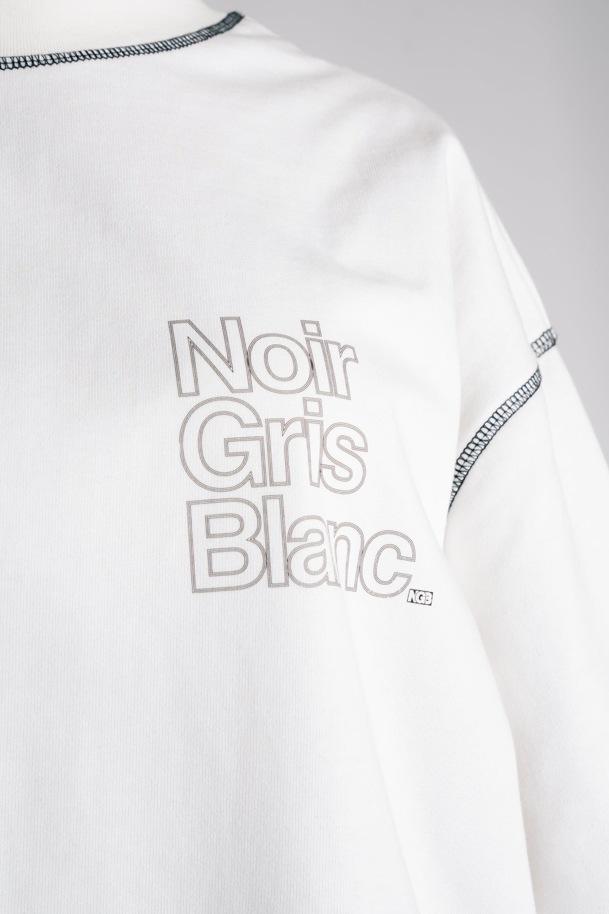 NoirGrisBlanc Long sleeve  White Outline