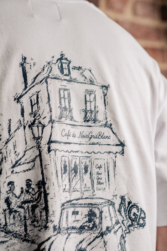 CAFÉ DE NGB TEE — WHITE & NAVY