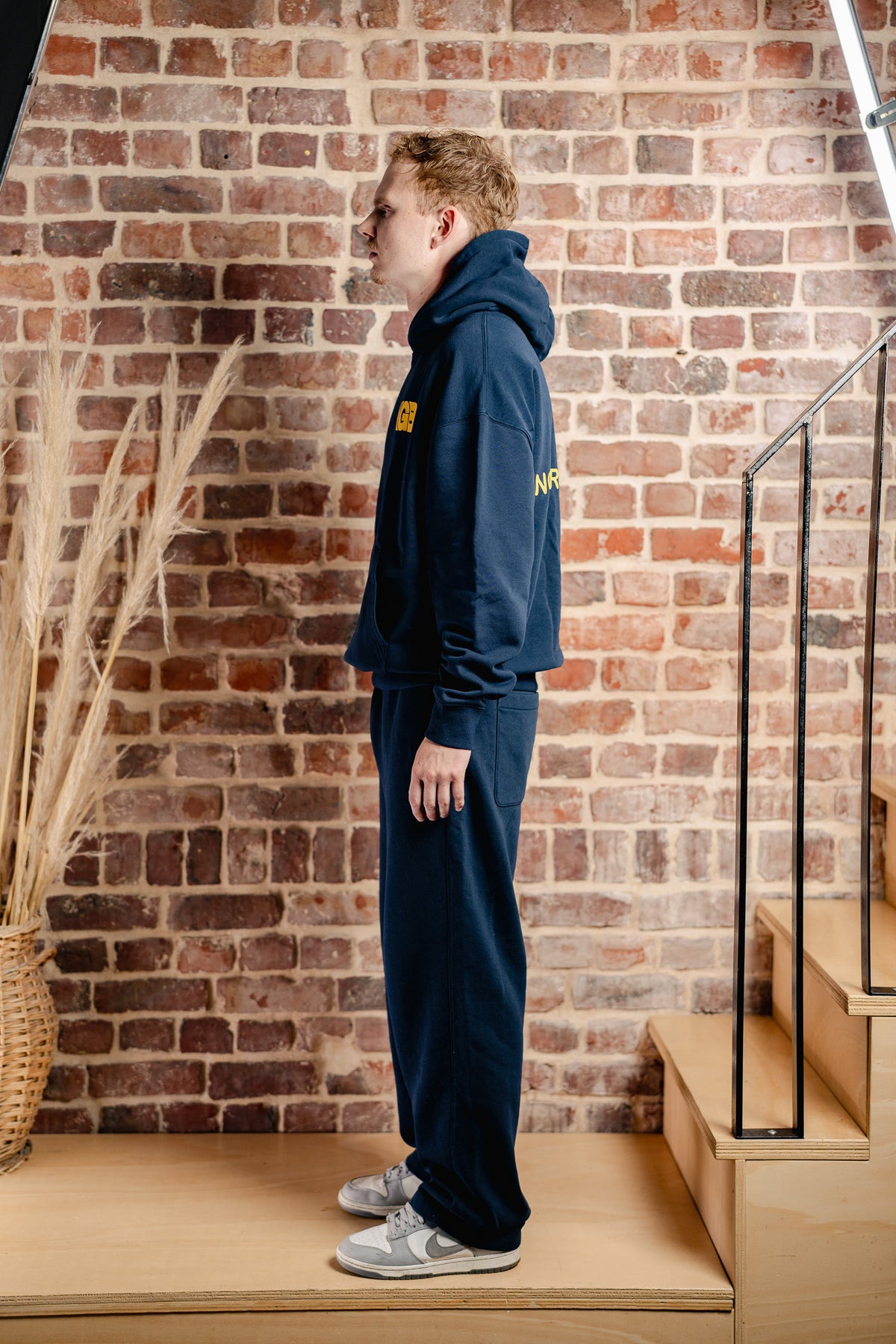 TRAVEL JOGGER - NAVY