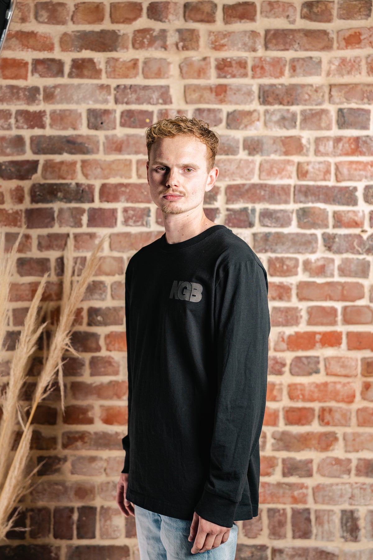 THE JOURNAL LONGSLEEVE - BLACK